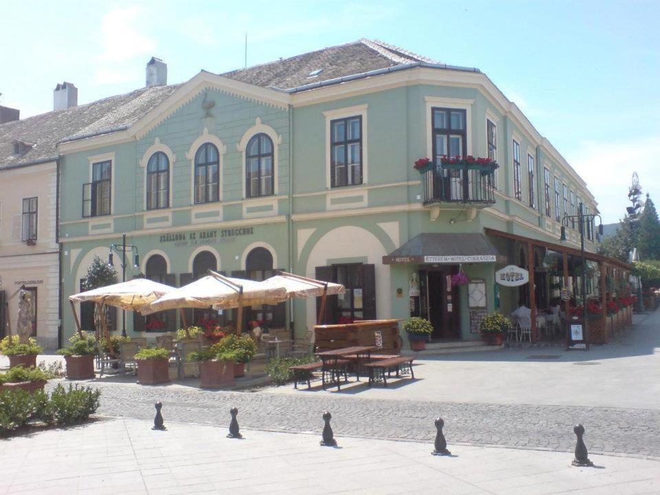 Arany Strucc Hotel Kőszeg Buitenkant foto